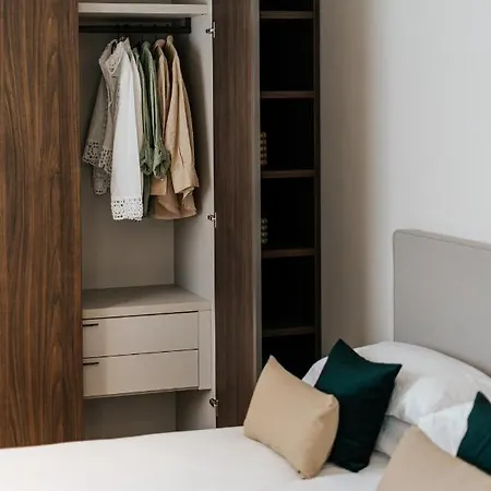 Dock 1 Apartment *