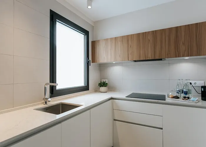 Dock 1 * Санта-Крус-де-Тенерифе